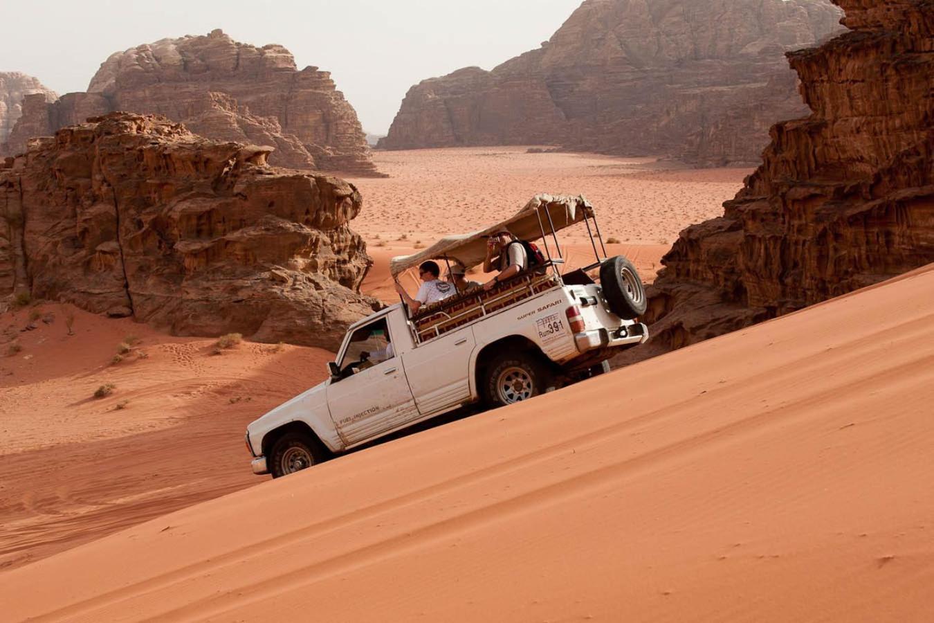 Bedouin Holidays Camp And Jeep Tours وادي رم المظهر الخارجي الصورة
