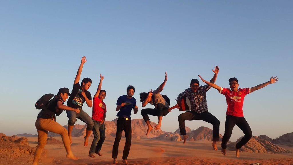 Bedouin Holidays Camp And Jeep Tours وادي رم المظهر الخارجي الصورة