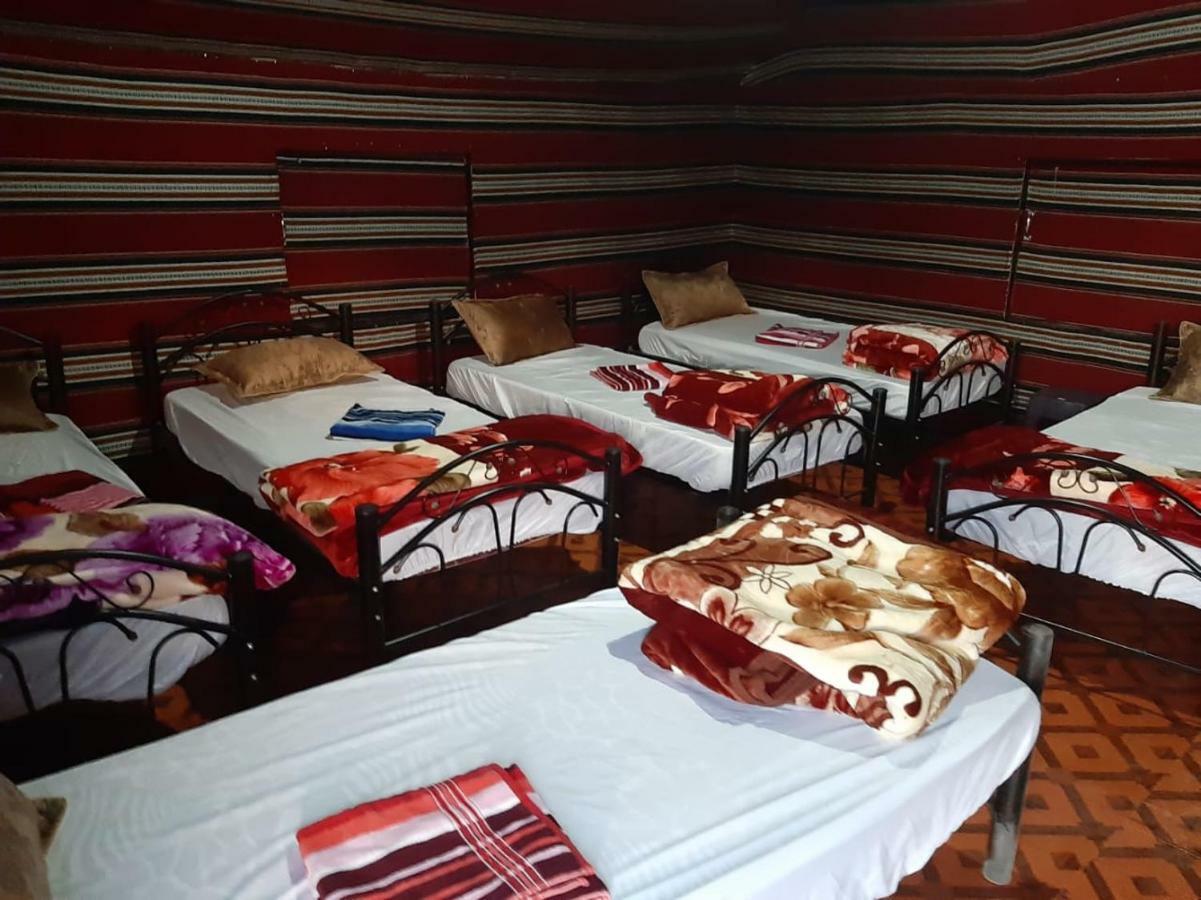 Bedouin Holidays Camp And Jeep Tours وادي رم المظهر الخارجي الصورة